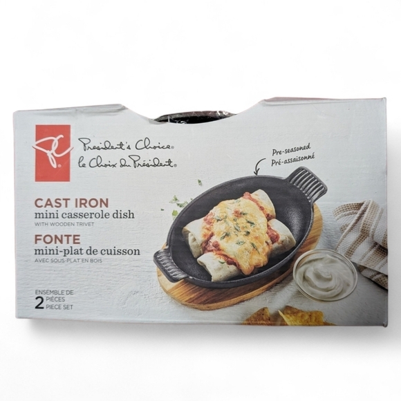 President's Choice | Cast Iron Mini Casserole Dish with Wooden Trivet - Picture 1 of 7